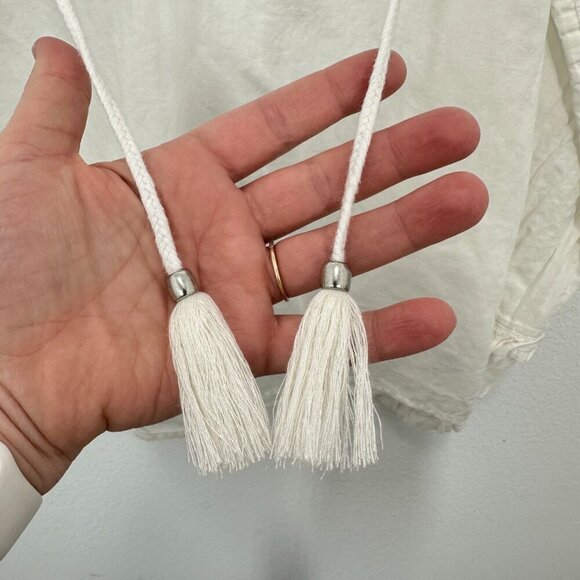 Paige Size XS White Tailynn V Neck Peasant Blouse Boho Cotton Tassle - Picture 8 of 9
